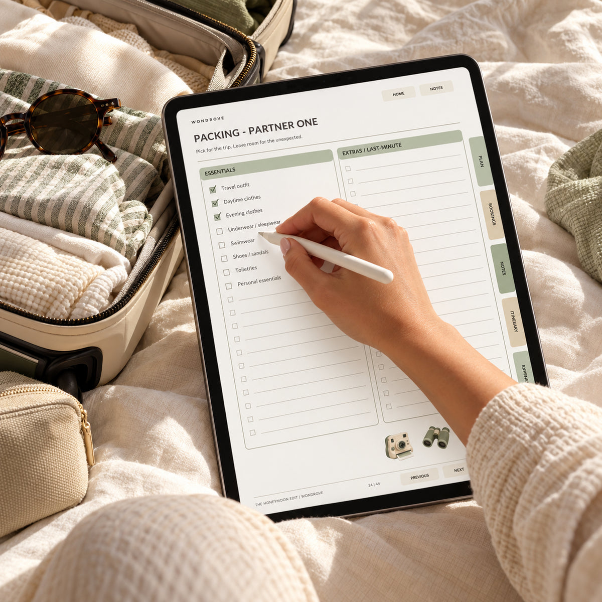Honeymoon Digital Planner - Travel Itinerary & Budget Tracker - PureBubs